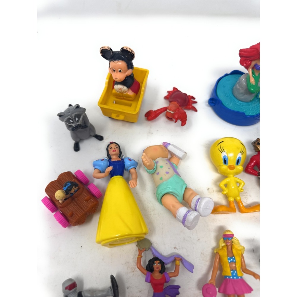 Vintage 1980s to Present Action Figure Toy Lot - Picture 2 of 4